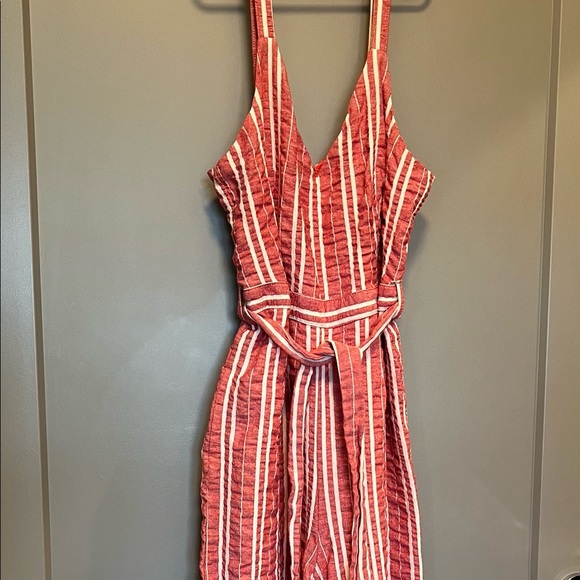 NWT Anthropologie jumpsuit. Perfect for summer outings!! - Picture 4 of 8